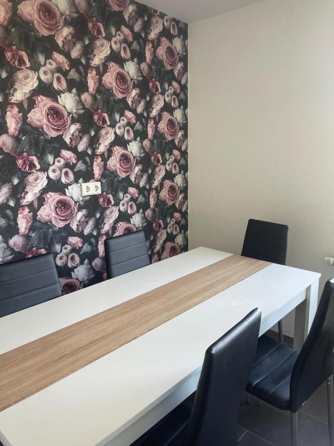 Apartment Gross 4 Zimmer エッセン エクステリア 写真