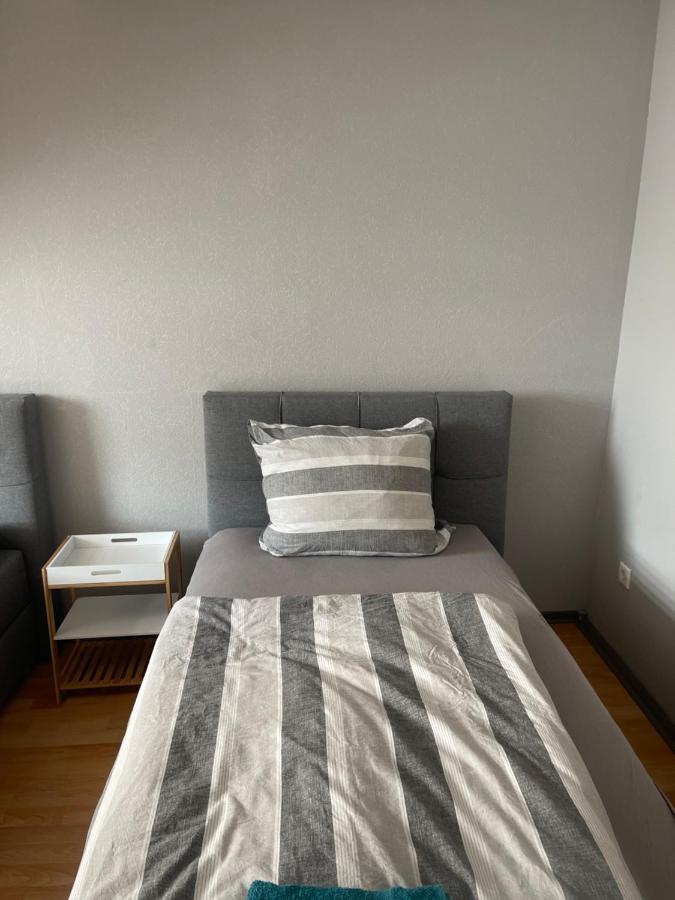 Apartment Gross 4 Zimmer エッセン エクステリア 写真