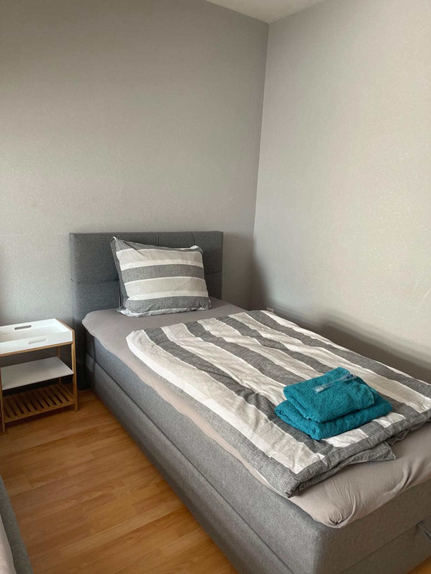 Apartment Gross 4 Zimmer エッセン エクステリア 写真