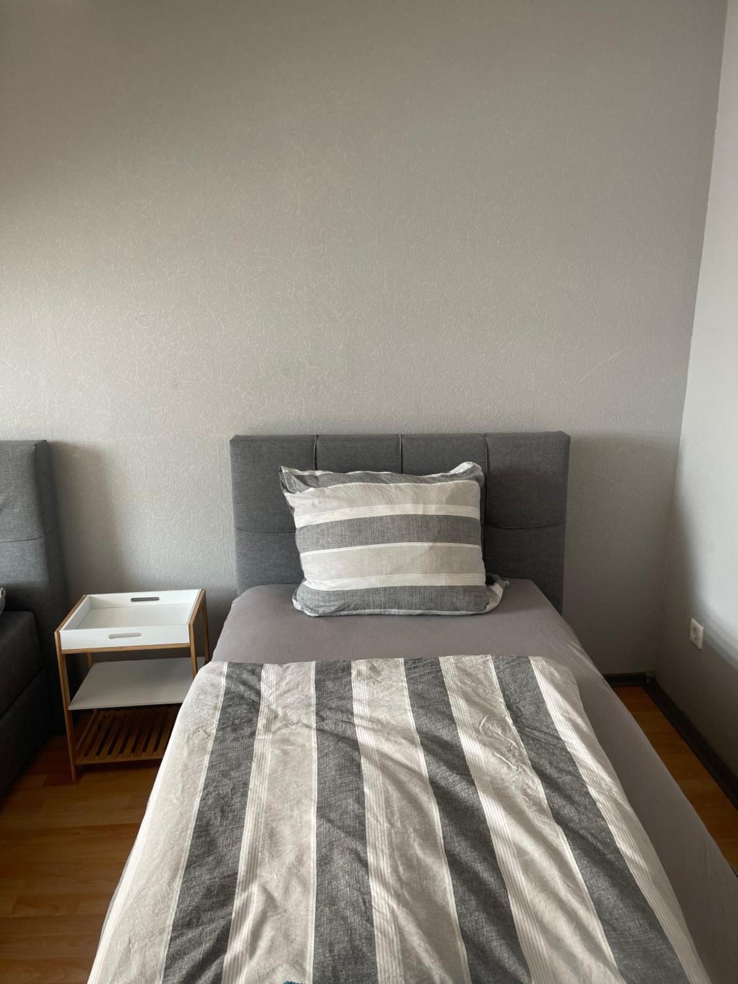 Apartment Gross 4 Zimmer エッセン エクステリア 写真